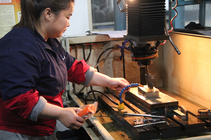 九州体育（中国）制造电极火