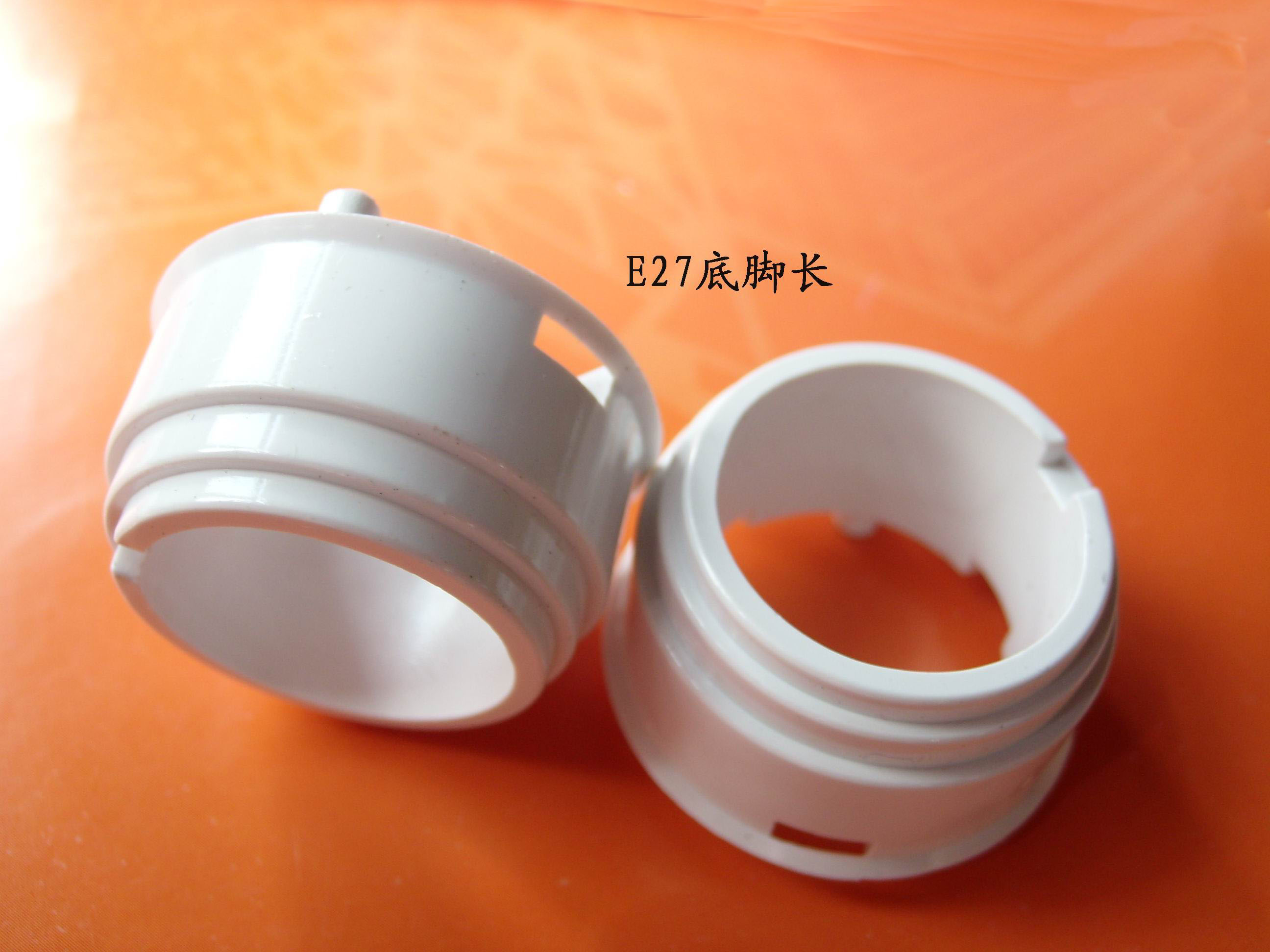 九州体育（中国）供应塑胶支架，灯头