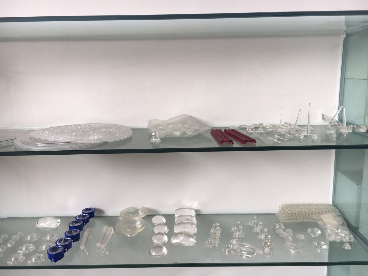 九州体育(中国)光学透镜展示柜 九州体育(中国)光学透镜展示柜