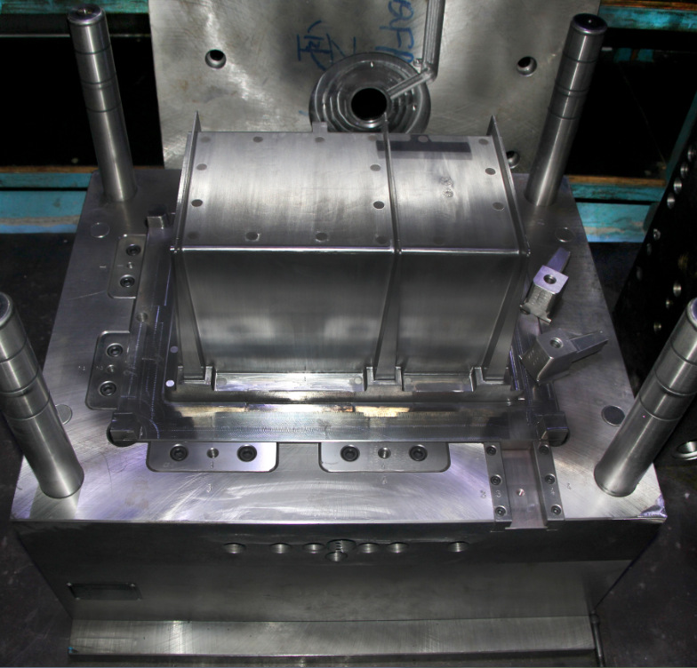 九州体育，精密模具制造