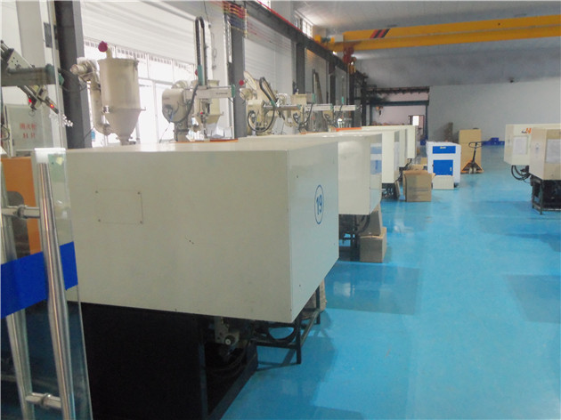 九州体育（中国）九州体育厂注塑车间